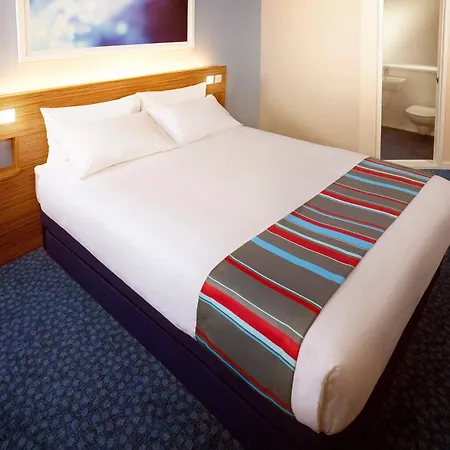 Travelodge London Battersea Hotel-2